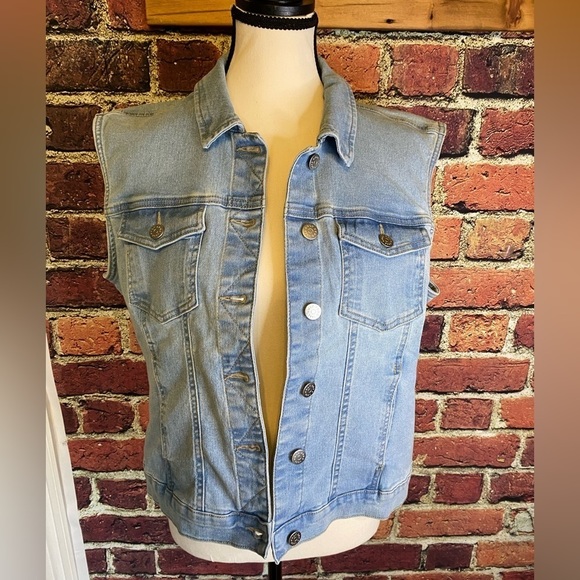 Only Light Wash Classic Denim Jean Vest Size L - Picture 2 of 10